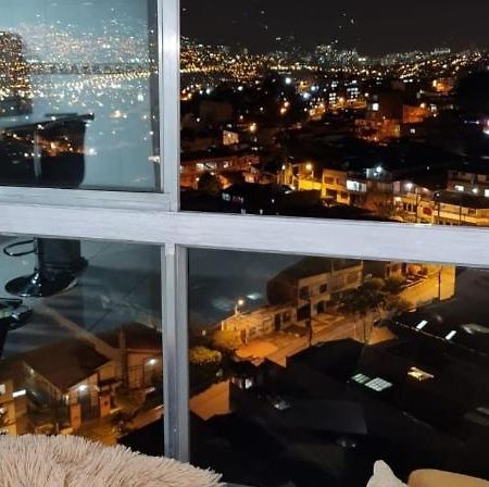 מדיין Apartamento Vistas Lindas Cerca Centro מראה חיצוני תמונה