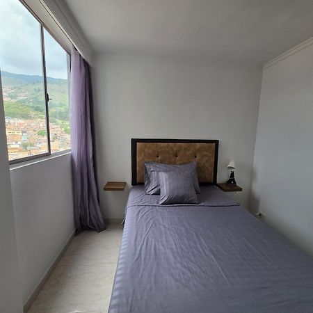 מדיין Apartamento Vistas Lindas Cerca Centro מראה חיצוני תמונה