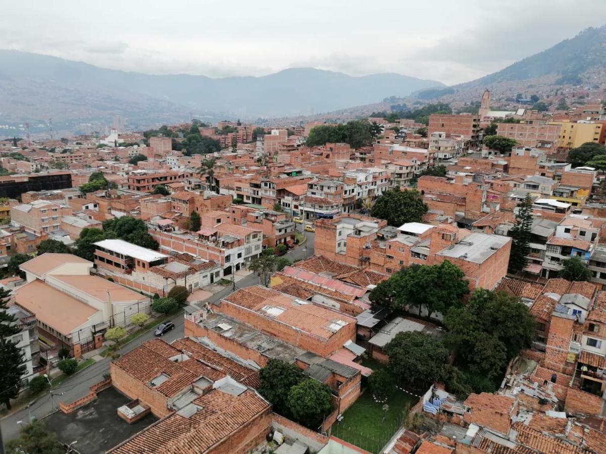 מדיין Apartamento Vistas Lindas Cerca Centro מראה חיצוני תמונה