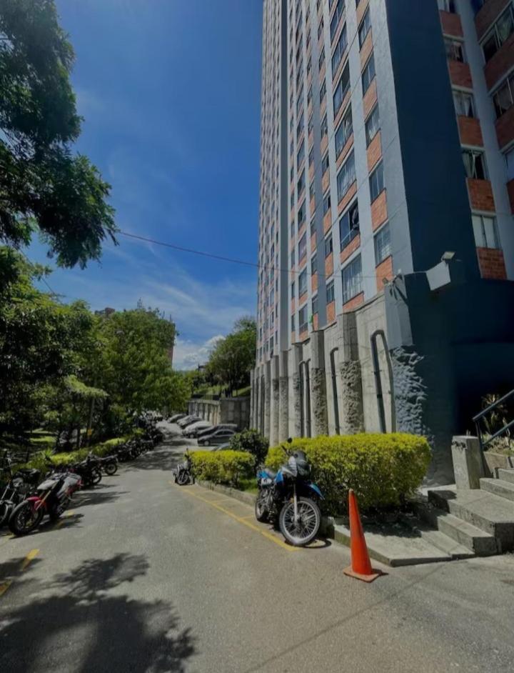 מדיין Apartamento Vistas Lindas Cerca Centro מראה חיצוני תמונה